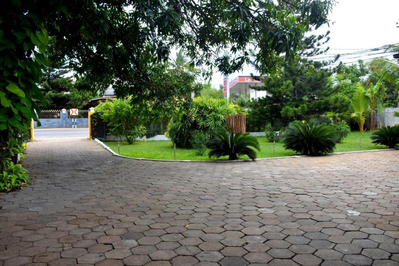 Old Park Villa Jaffna Extérieur photo