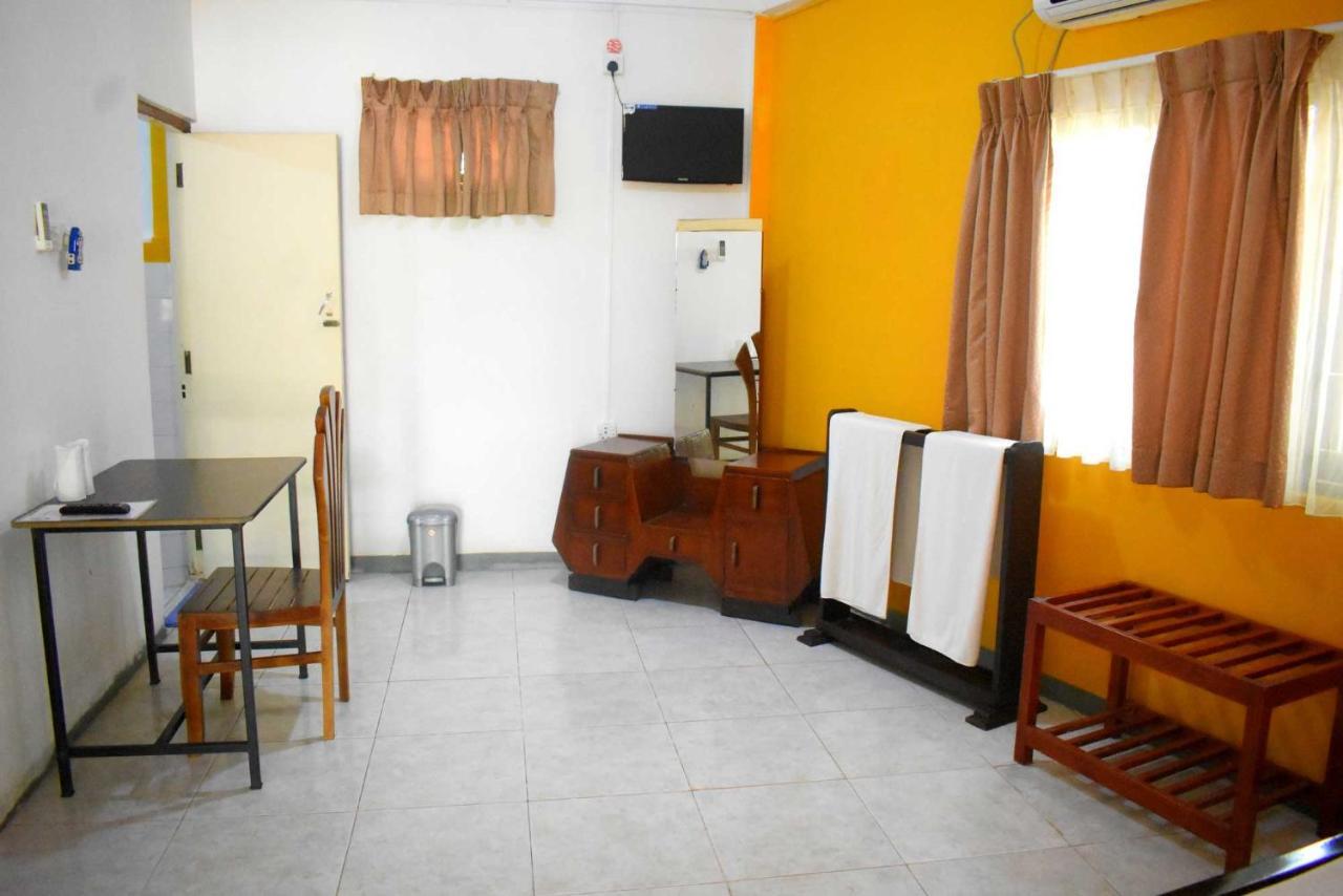 Old Park Villa Jaffna Extérieur photo